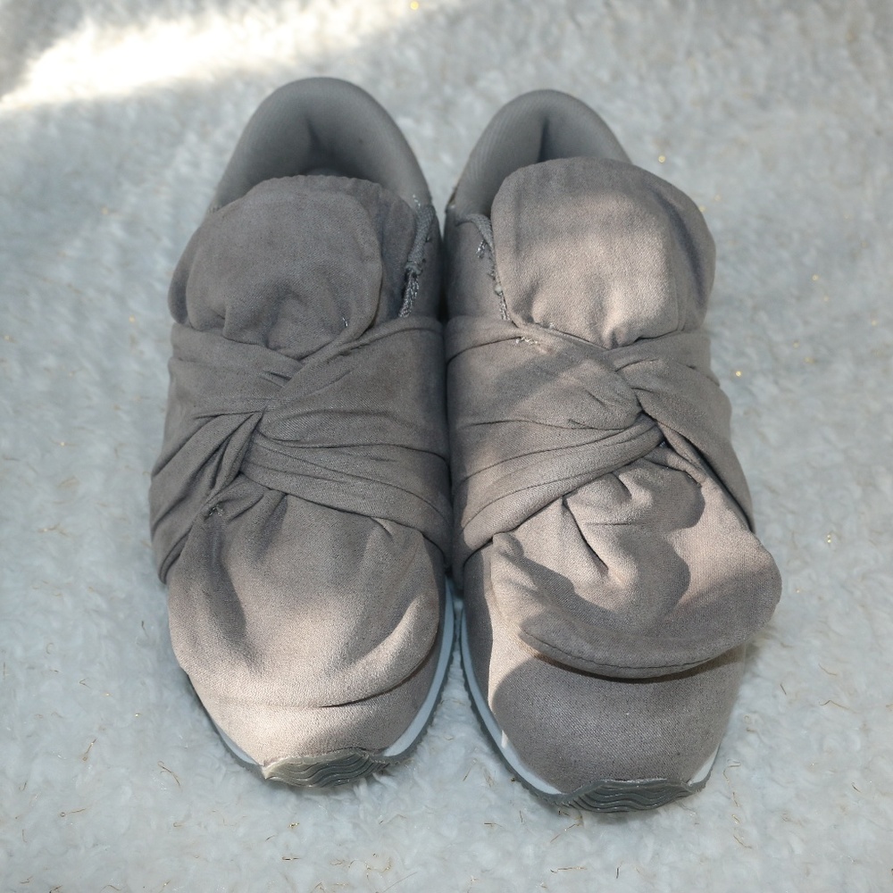 Gabby Knotted Bow Sneakers